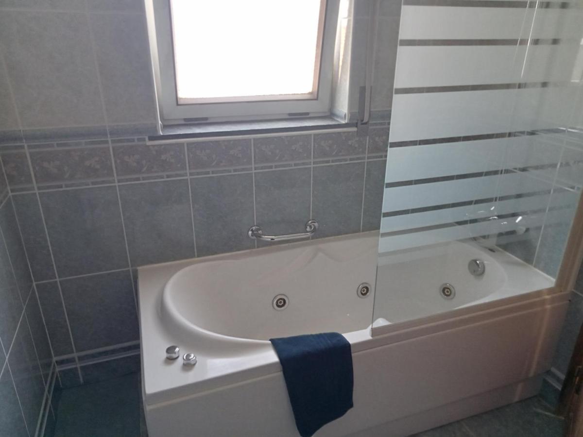 טאווירה Porta Nova Guesthouse By R-Tex מראה חיצוני תמונה
